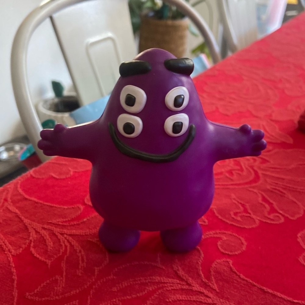 McDonald’s grimace happy meal toy